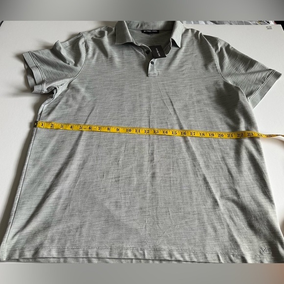 New with Tag. MICHAEL KORS Man Polo shirt. Size XXL - Picture 6 of 7